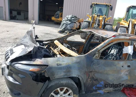 2016 Jeep Cherokee Latitude from USA, damaged, VIN 1C4PJMCS7GW252416